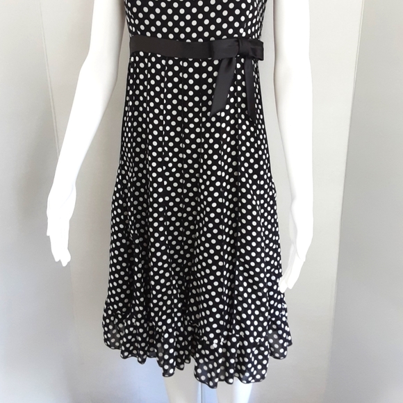 NWOT SANDRA DARREN BLACK WHITE POKE-A-DOT EMPIRE WAIST RUFFLED HEM DRESS SZ 8 - Picture 2 of 12